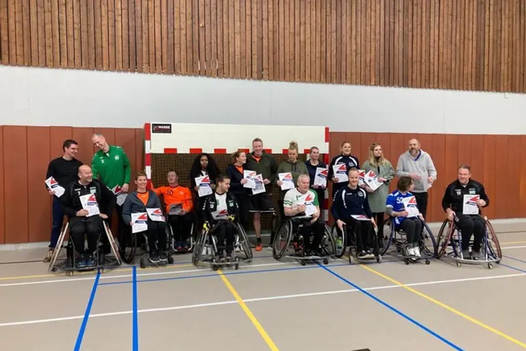 Huldiging internationals CSV rolstoelhandbal