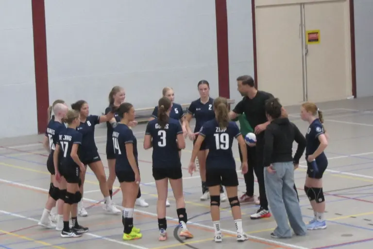 CAL handbal Meervogels CSV B-jeugd